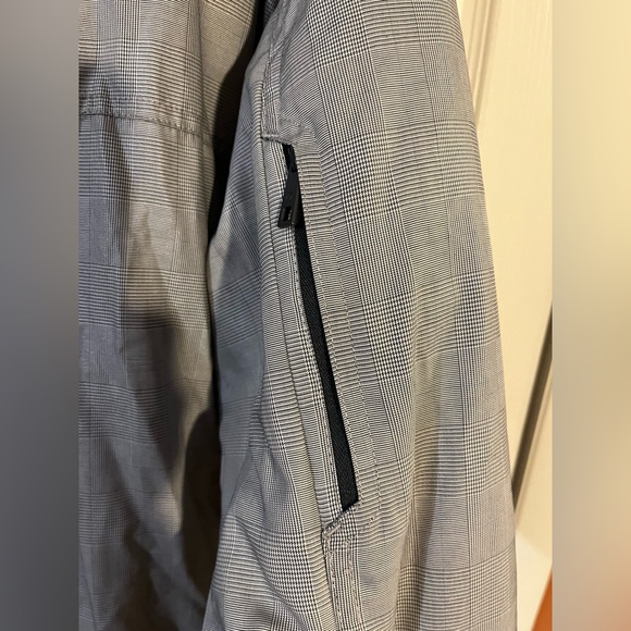 Lululemon Men’s Winter Hooded Parka Coat Grey Subtle Pattern PrimaLoft Size XL - Picture 4 of 13